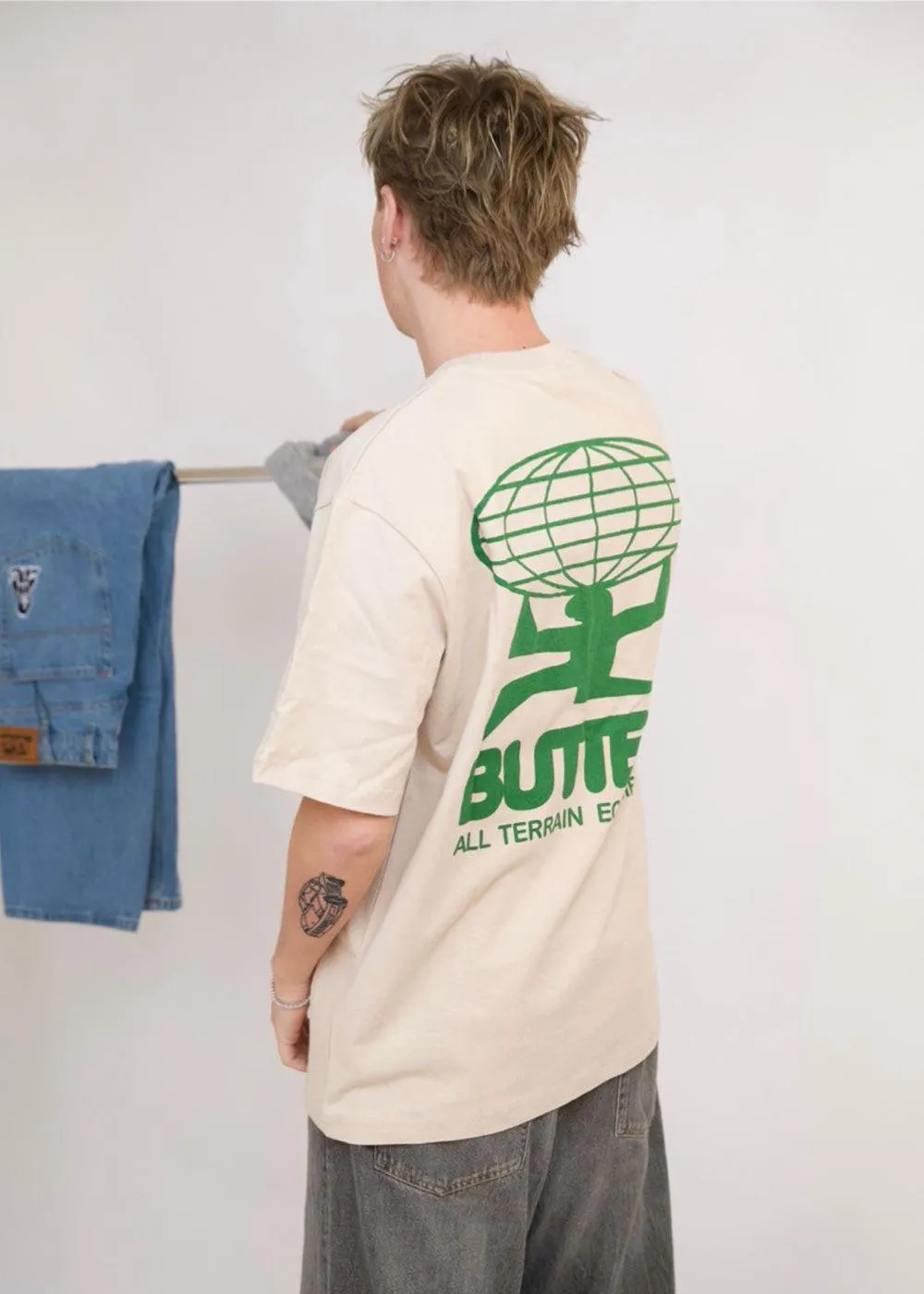 all terrain tee - Sand