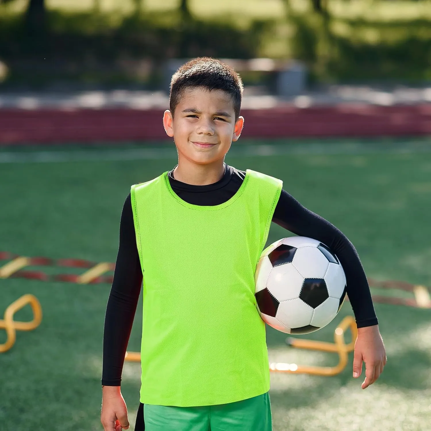 Sintege 12 Pcs Soccer Pinnies Pennies Jersey Scrimmage Vest Sports Practice Jersey Mesh Basketball Vest for Youth Adult Kids